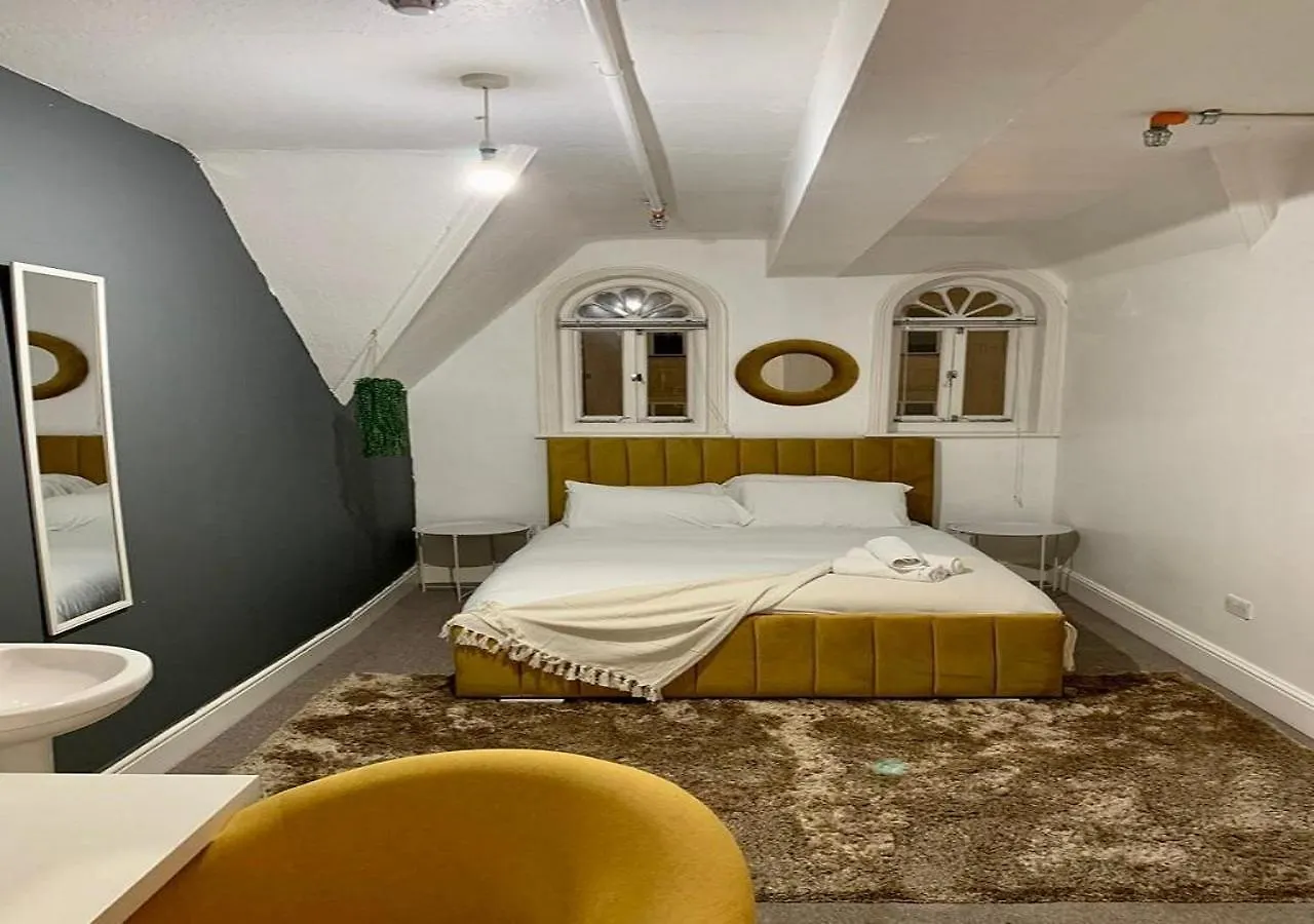 Mollyinn Central Hove